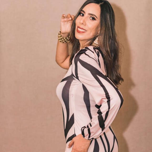 Meet the Posher - Picture 6 of 8